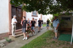 Abholen der Kerbkrone im Kirchgarten